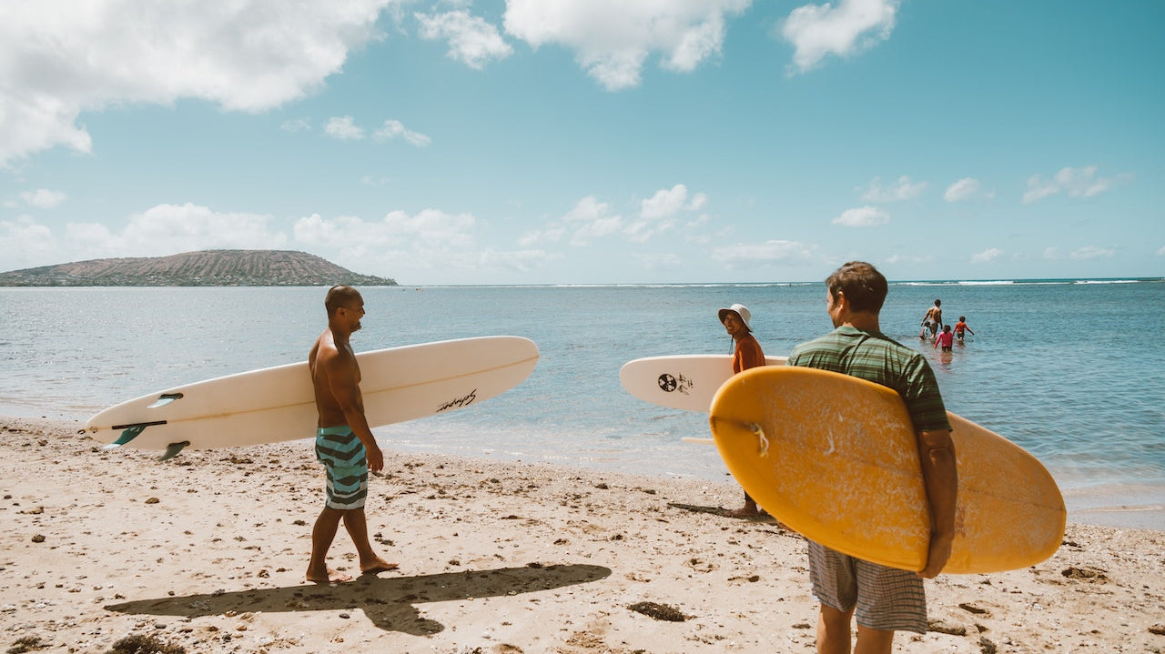 衝浪熱量消耗的真相解析:維持健康又能瘦身的絕佳運動?