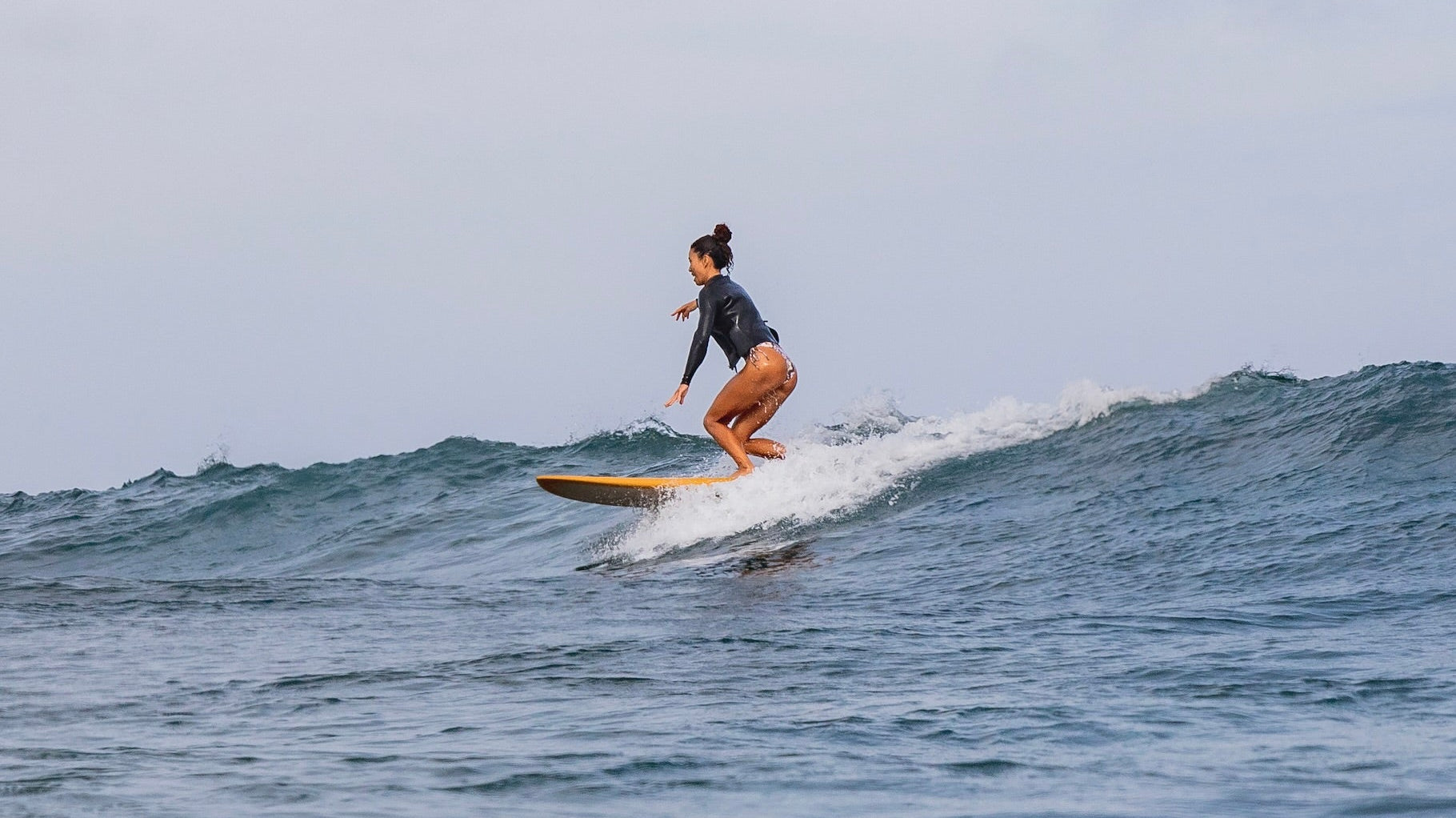 投入衝浪好處多多!透過大自然療癒和海洋療法提升幸福感